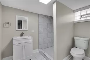 9709 S Avalon Ave, Chicago, IL 60628 - Photo 10