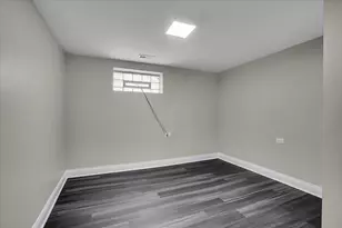 9709 S Avalon Ave, Chicago, IL 60628 - Photo 22