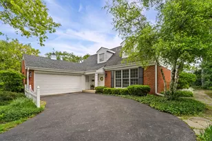 1533 N Belmont Ave, Arlington Heights, IL 60004 - Photo 2