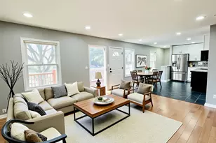 222 St Marys Pkwy, Buffalo Grove, IL 60089 - Photo 4