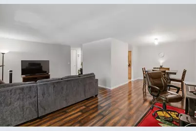 1615 E Central Road #113B, Arlington Heights, IL 60005 - Photo 4