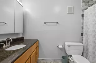 1615 E Central Rd, Arlington Heights, IL 60005 - Photo 14