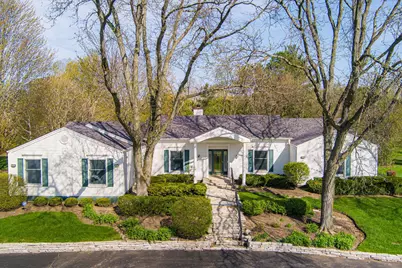 1092 Aberdeen Road, Inverness, IL 60067 - Photo 1