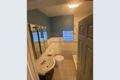 2053 W 70th Street, Chicago, IL 60636 - Photo 10