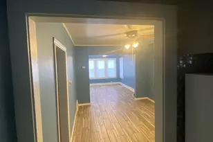 2053 W 70th St, Chicago, IL 60636 - Photo 6