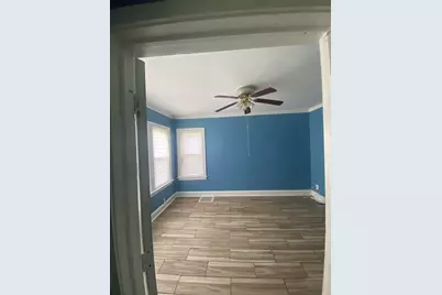 2053 W 70th Street, Chicago, IL 60636 - Photo 4