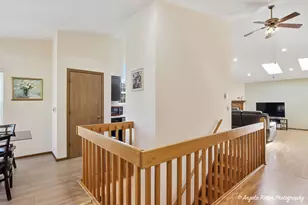 512 W Happfield Dr, Arlington Heights, IL 60004 - Photo 14