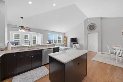 4055 Chesapeake Lane, Naperville, IL 60564 - Photo 14