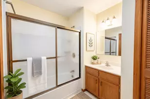 8 Candlewick Ct, North Aurora, IL 60542 - Photo 10