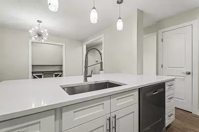 538 N Broadway Avenue, Park Ridge, IL 60068 - Photo 6