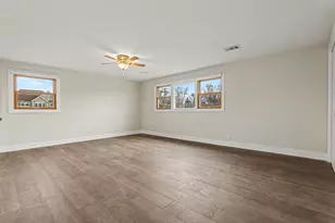 538 N Broadway Ave, Park Ridge, IL 60068 - Photo 16