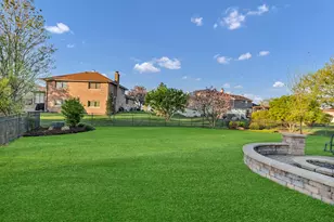 1813 Chippingham Rd, Woodridge, IL 60517 - Photo 8