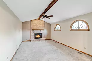 1813 Chippingham Rd, Woodridge, IL 60517 - Photo 16