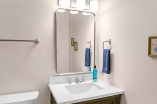 1813 Chippingham Rd, Woodridge, IL 60517 - Photo 26