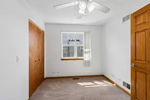 2708 W Lucia Ave, Waukegan, IL 60085 - Photo 10