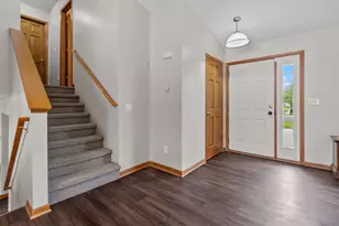 2731 Clines Ford Dr, Belvidere, IL 61008 - Photo 2