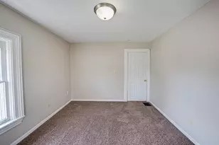 371 Cedar St, Aurora, IL 60506 - Photo 16