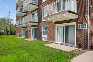 7225 W Higgins Ave, Chicago, IL 60656 - Photo 2