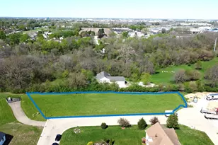 27 Cavalier Ct, Lasalle, IL 61301 - Photo 1