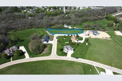 27 Cavalier Court, Lasalle, IL 61301 - Photo 2