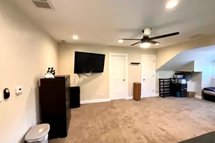 1708 E 84th Pl, Chicago, IL 60617 - Photo 20