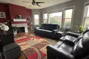 1708 E 84th Pl, Chicago, IL 60617 - Photo 2