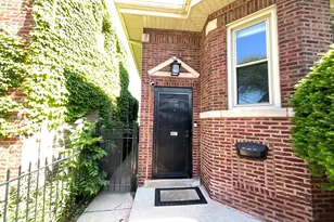 1708 E 84th Pl, Chicago, IL 60617 - Photo 2