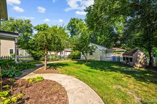 83 N Park Blvd, Glen Ellyn, IL 60137 - Photo 22