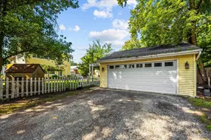 83 N Park Blvd, Glen Ellyn, IL 60137 - Photo 24