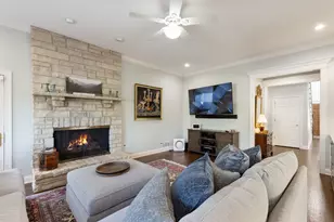 148 Jane Ct, Clarendon Hills, IL 60514 - Photo 16