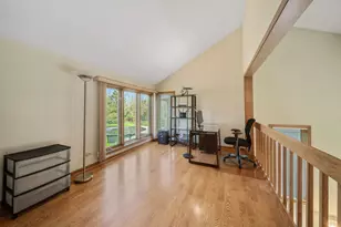 1254 Golf View Dr, Woodridge, IL 60517 - Photo 18