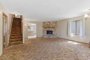 1356 Fifth St, Montgomery, IL 60538 - Photo 4