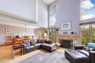 723 N Walden Dr, Palatine, IL 60067 - Photo 4