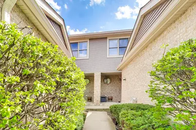 723 N Walden Drive, Palatine, IL 60067 - Photo 2