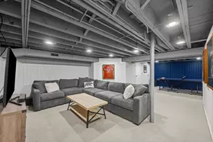 1082 Ash St, Winnetka, IL 60093 - Photo 44