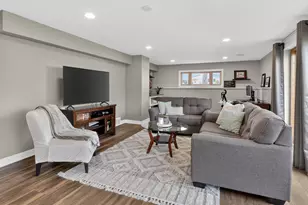 10681 Newbury St, Westchester, IL 60154 - Photo 20