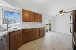 2204 Joanna Ave, Zion, IL 60099 - Photo 10