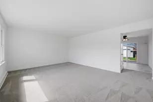 2204 Joanna Ave, Zion, IL 60099 - Photo 12