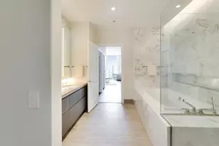 363 E Wacker Dr, Chicago, IL 60601 - Photo 18