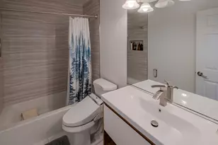 1060 Elma Ave, Elgin, IL 60120 - Photo 28