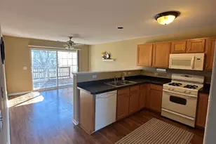 1405 Hidden Grove Cir, Joliet, IL 60435 - Photo 6