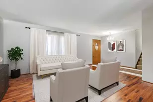 2951 193rd St, Lansing, IL 60438 - Photo 2