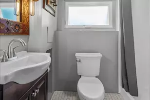 34W912 Clyde Pkwy, Saint Charles, IL 60174 - Photo 14