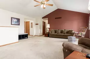 6159 Upper Ridge Way, Roscoe, IL 61073 - Photo 14
