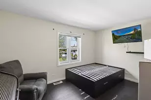 7901 Iroquois Ct, Woodridge, IL 60517 - Photo 12
