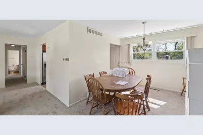 7901 Iroquois Court, Woodridge, IL 60517 - Photo 6