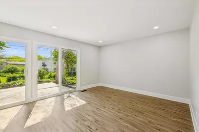 7855 Kensington Lane, Hanover Park, IL 60133 - Photo 14