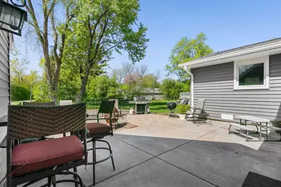 1080 Cardinal Drive S, Lake Zurich, IL 60047 - Photo 26