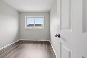 9835 Garden Ct, Schiller Park, IL 60176 - Photo 14