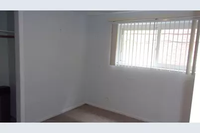 8343 S Calumet Avenue, Chicago, IL 60619 - Photo 10
